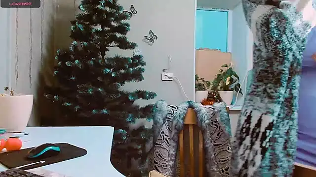 RosaJil online show from December 20, 2:27 pm