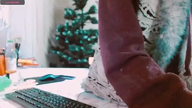 RosaJil online show from December 29, 2:52 pm