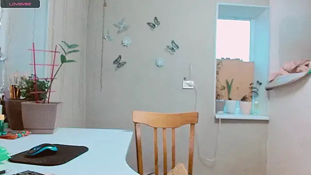 RosaJil online show from February 4, 2:53 pm