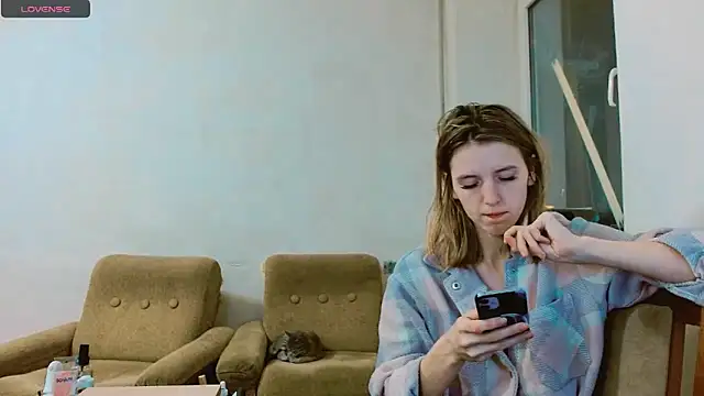 RosaJil online show from March 6, 2:08 pm