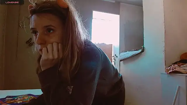 RosaJil online show from March 21, 1:12 pm