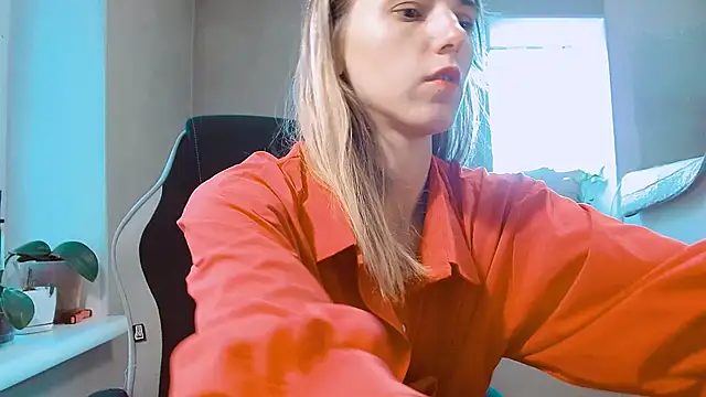 RosaJil online show from September 28, 1:05 pm