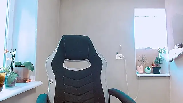 RosaJil online show from October 2, 1:51 pm