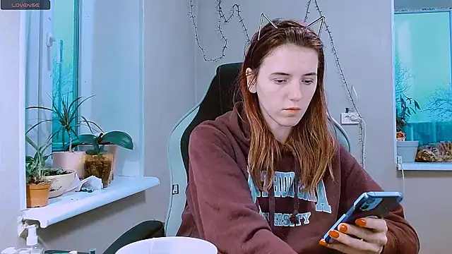 RosaJil online show from December 3, 2:15 pm