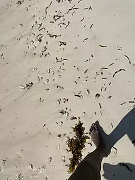 petiteebony 81 online show from March 21, 6:27 am