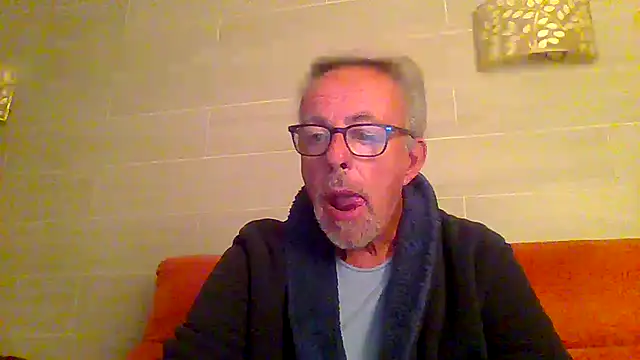 tuggy59 online show from November 29, 5:54 am