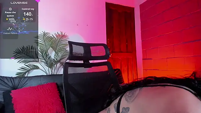 KaydeBexley online show from October 16, 2:23 am