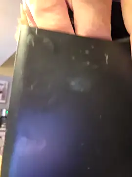 Southern Bella online show from December 3, 3:32 pm