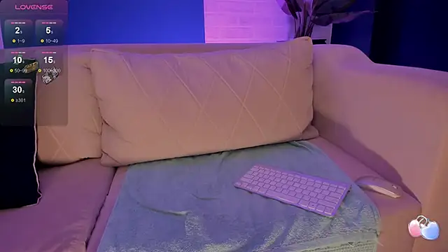 LindseyMoss online show from January 16, 6:35 am