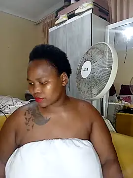 Snapshot of Real1SweetQueen chatting on January 31, 9:59 pm Real1SweetQueen online show from January 31, 9:59 pm