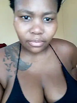 Snapshot of Real1SweetQueen chatting on March 9, 3:27 pm Real1SweetQueen online show from March 9, 3:27 pm