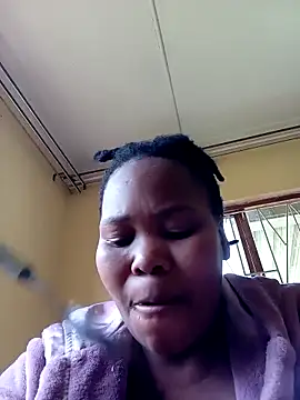 Snapshot of Real1SweetQueen chatting on March 16, 10:55 am Real1SweetQueen online show from March 16, 10:55 am