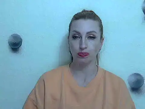 Jillian Pattie online show from December 24, 5:23 pm