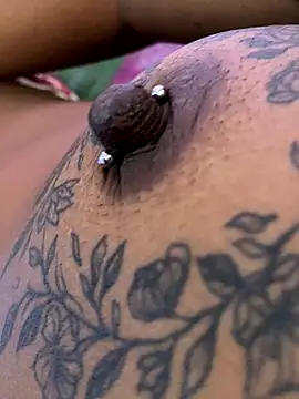 Snapshot of MariaLorenaah chatting on December 1, 4:23 pm MariaLorenaah online show from December 1, 4:23 pm