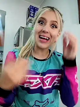 Snapshot of eva-2023 chatting on January 7, 9:46 pm eva-2023 online show from January 7, 9:46 pm