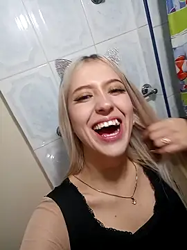 Snapshot of eva-2023 chatting on January 12, 11:04 pm eva-2023 online show from January 12, 11:04 pm