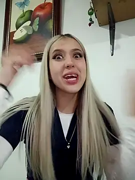 Snapshot of eva-2023 chatting on January 21, 9:25 pm eva-2023 online show from January 21, 9:25 pm