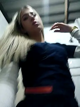 Snapshot of eva-2023 chatting on February 20, 2:18 am eva-2023 online show from February 20, 2:18 am