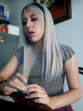 Snapshot of eva-2023 chatting on February 22, 8:31 pm eva-2023 online show from February 22, 8:31 pm