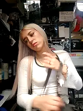 Snapshot of eva-2023 chatting on February 27, 6:53 pm eva-2023 online show from February 27, 6:53 pm