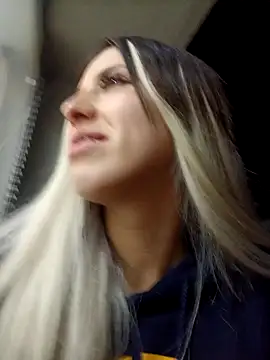 Snapshot of eva-2023 chatting on November 14, 2:10 am eva-2023 online show from November 14, 2:10 am