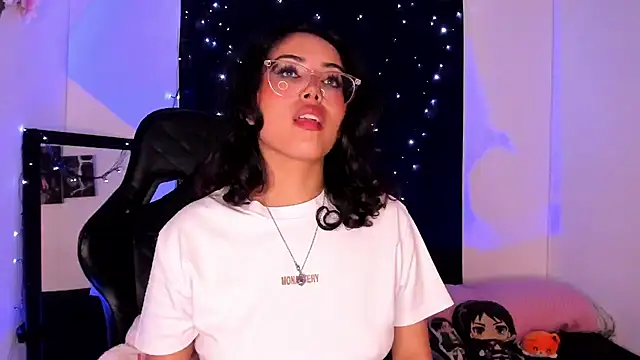 willow poisson online show from March 4, 8:38 pm