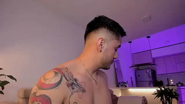 Chriskyle  online show from March 20, 10:40 pm