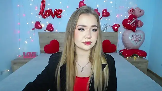 Snapshot of StacyYellig chatting on February 15, 12:15 am StacyYellig online show from February 15, 12:15 am