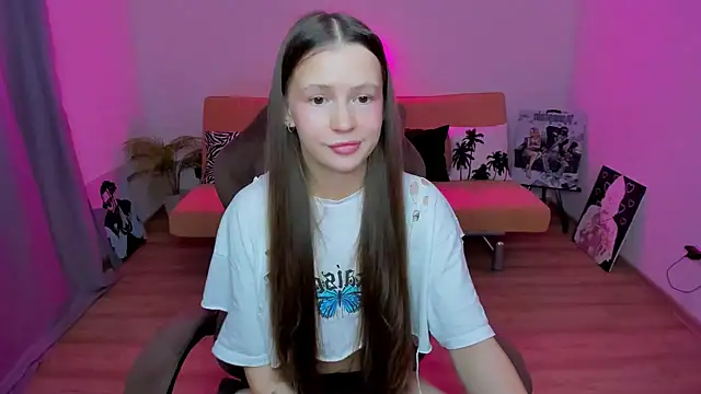 HelloRoxy online show from October 5, 7:01 pm