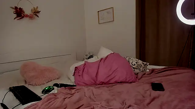 Snapshot of Anna_Sinner chatting on February 20, 9:11 am Anna Sinner online show from February 20, 9:11 am