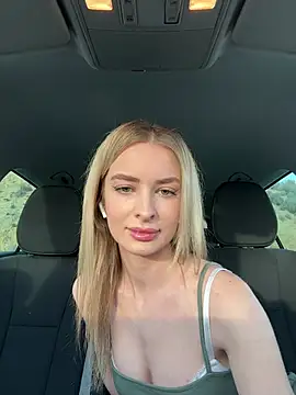 EvieEvans online show from January 26, 4:30 pm