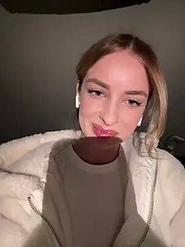 EvieEvans online show from March 2, 7:23 pm