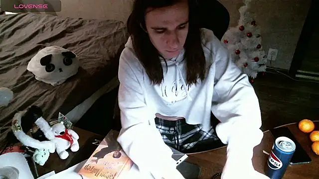 Snapshot of izilizi_23 chatting on January 11, 6:12 pm izilizi 23 online show from January 11, 6:12 pm