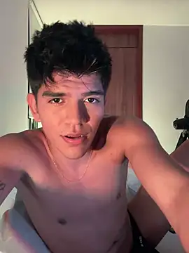 santiago 01 online show from December 23, 12:46 am