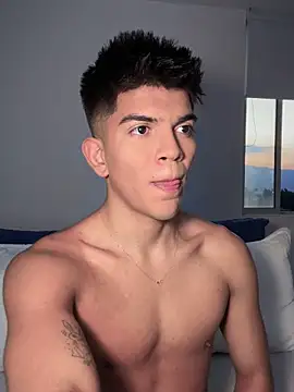 santiago 01 online show from January 22, 11:10 pm