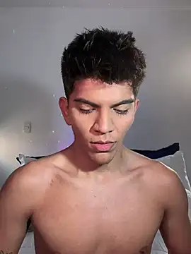 santiago 01 online show from February 21, 10:04 pm