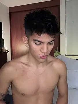 santiago 01 online show from March 19, 12:04 am