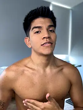 santiago 01 online show from September 19, 7:36 pm