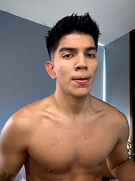 santiago 01 online show from November 10, 7:35 pm