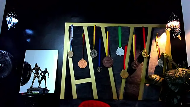 Khloe Rossich online show from March 5, 9:15 pm