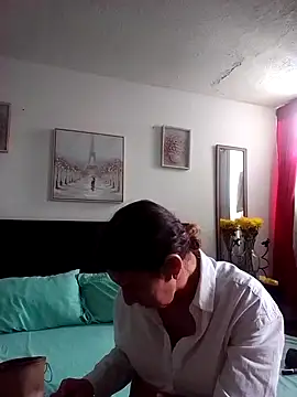 Cameron puppy online show from September 17, 6:09 pm