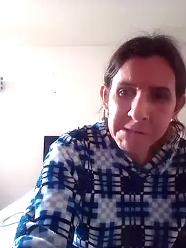 Cameron puppy online show from October 14, 4:30 pm