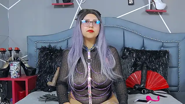 Evangeline online show from February 17, 11:09 pm