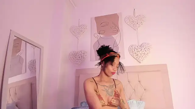 daiana curly online show from March 9, 3:54 am