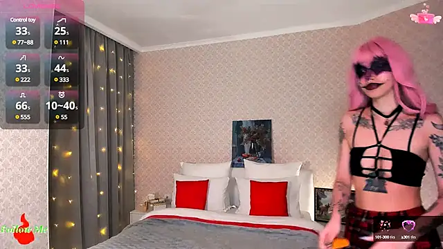 LeylaNoiry online show from February 8, 6:01 pm