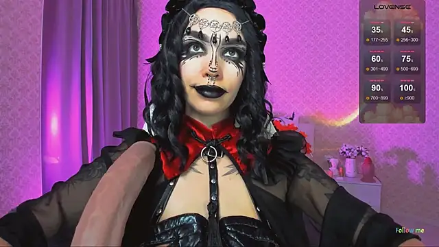 LeylaNoiry online show from October 18, 1:23 pm