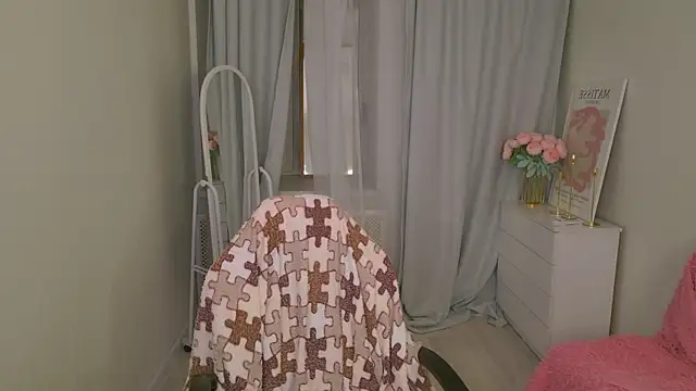 LovelyJessie online show from November 17, 1:39 pm