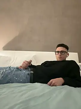 masterboss  online show from March 22, 2:05 am