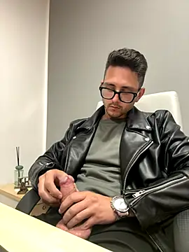 masterboss  online show from November 2, 6:10 pm