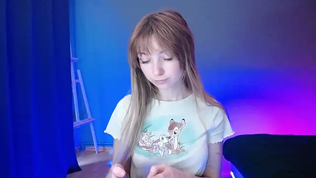 LuciaYoung online show from March 12, 4:24 pm